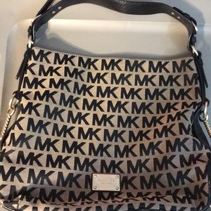 Michael kors tote
